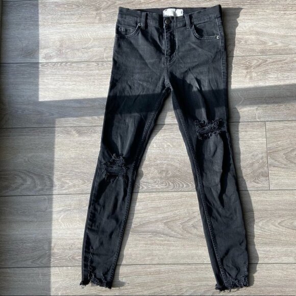 Free People Ripped  Skinny Black Washed Jeans - Picture 2 of 13